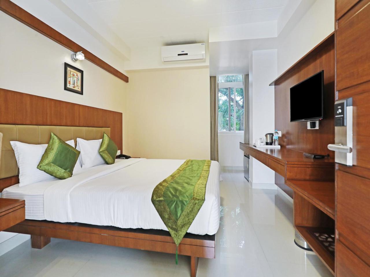 Treebo Akshaya Bull Temple Hotel Bangalore Eksteriør billede